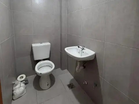 Local en Alquiler en Parque San Martín, $ 850.000