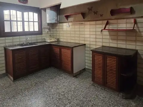 LISANDRO DE LA TORRE 2600