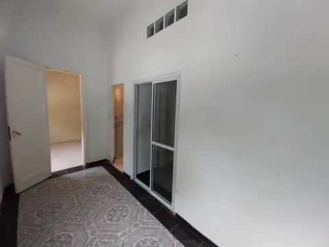 Depto Tipo Casa en Alquiler de 1 dormitorio