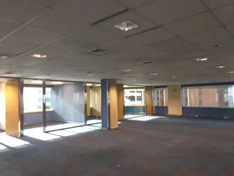Oficina en Venta al Este