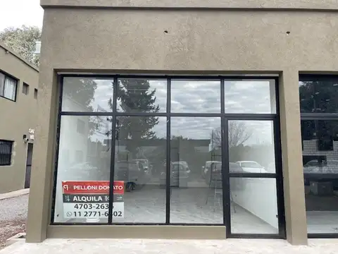 Av Caamaño (altura St Matthews)