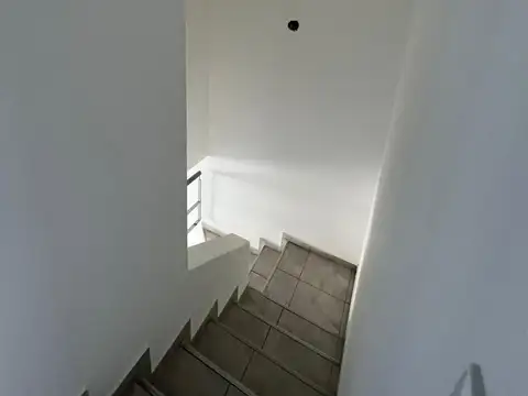 Depto Tipo Casa en Venta 8 años