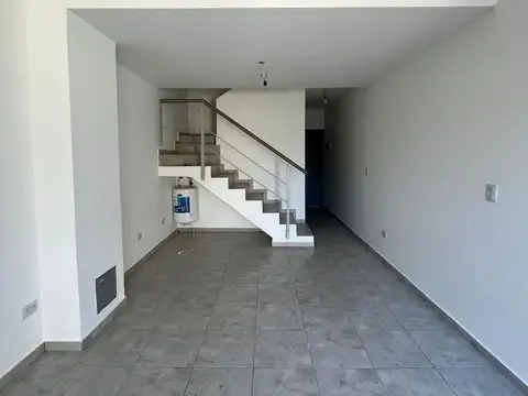 Depto Tipo Casa en Venta en Moreno, USD 65.000