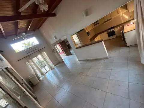 Casa en Venta al Oeste
