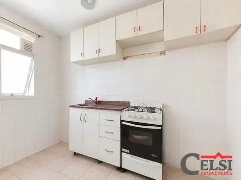 Departamento en Venta en Chacarita, USD 85.000