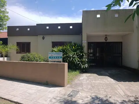 Importante Propiedad Centrica en venta. Av. Mitre al 1500