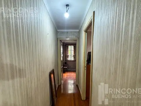 Depto Tipo Casa en Venta 50 años