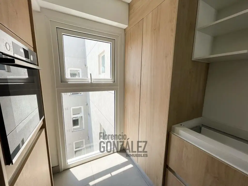 SEMIPISOS DE 4 AMBIENTES CON BALCON ATERRAZADO