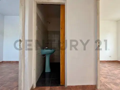 Castagnino 1600, Piso 1