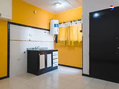 PH 2 AMB EN VENTA EN BERAZATEGUI CON COCHERA S/EXP