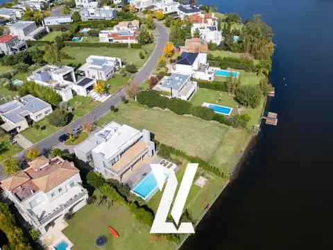 Terreno | Lote en Venta al Lago en Barrio San Francisco