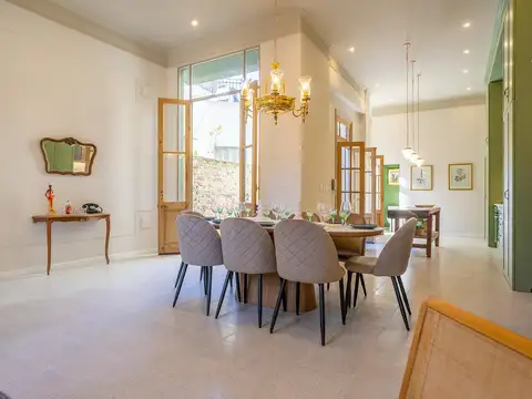 Casa 5 ambientes con 2 baños