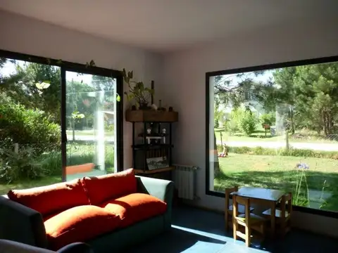 Moderna Casa en venta en Valeria del Mar 