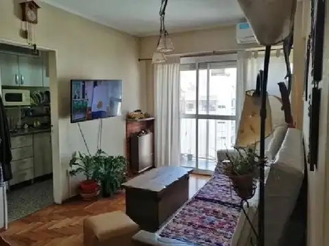 Av. Patricias Argentinas 100 6º, 3 amb U$128.000 Apto credito