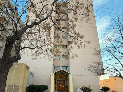 Departamento en alquiler c/ cochera en Godoy Cruz