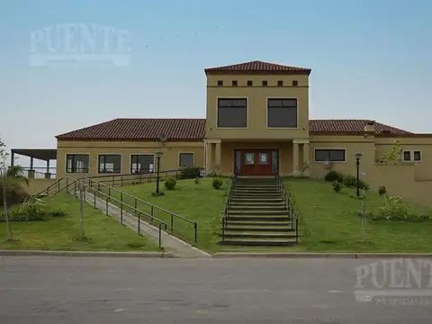 El Rebenque, cerca del acceso