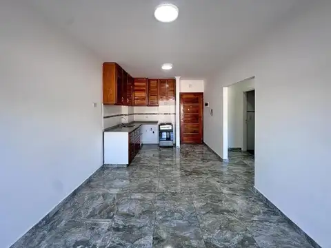 DEPARTAMENTO - 2 AMBIENTES - MERLO CENTRO CON COCHERA