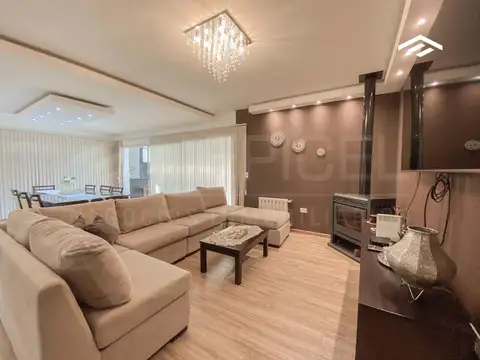 Casa 4 ambientes con 3 baños