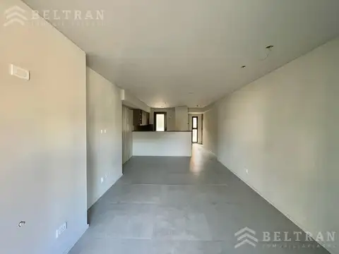 Alvear al 1200. 1º externo  con patio.