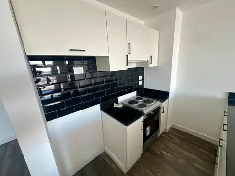 Departamento en Alquiler en Valentin Alsina, $ 580.000