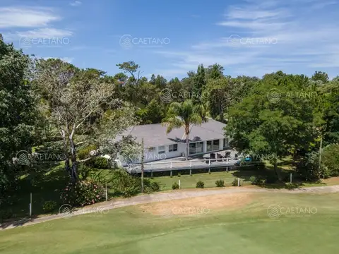 Casa 5 ambientes con 4 baños