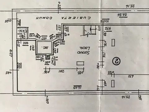 Amplio Local Comercial con Sótano — 186 m² Totales