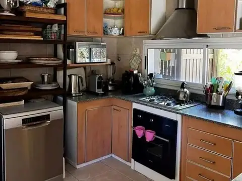 Casa en Alquiler con 1 cochera