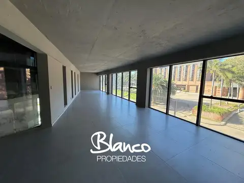 Oficina en Alquiler en el Km 49,5 Proa Pilar, G.B.A. Zona Norte, Argentina