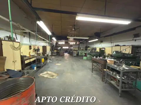 Venta Galpón 400 m2 aprox en Caseros