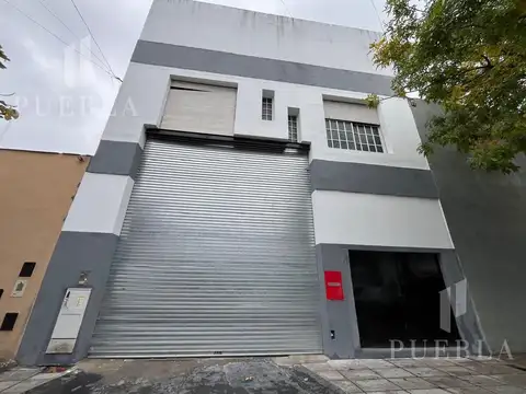 Galpon / Deposito en Alquiler de 1300 mts2   - Villa Soldati
