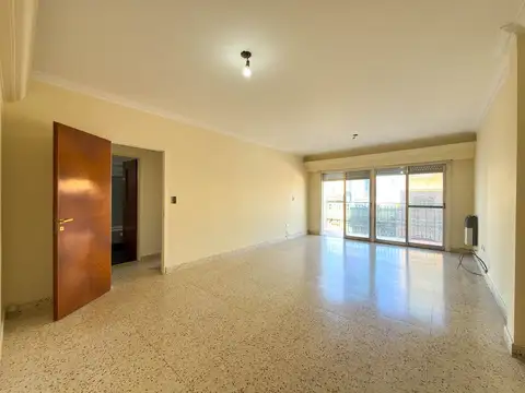 VENTA DEPARTAMENTO DOS DORMITORIOS TANDIL CENTRO