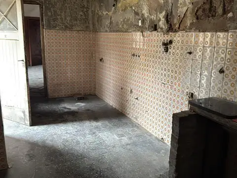 ALQUILER DE CASA/LOCAL COMERCIAL EN EL BARRIO DE COGHLAN/BELGRANO R MESES DE GRACIA