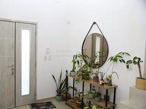 Casa 6 ambientes con 3 baños