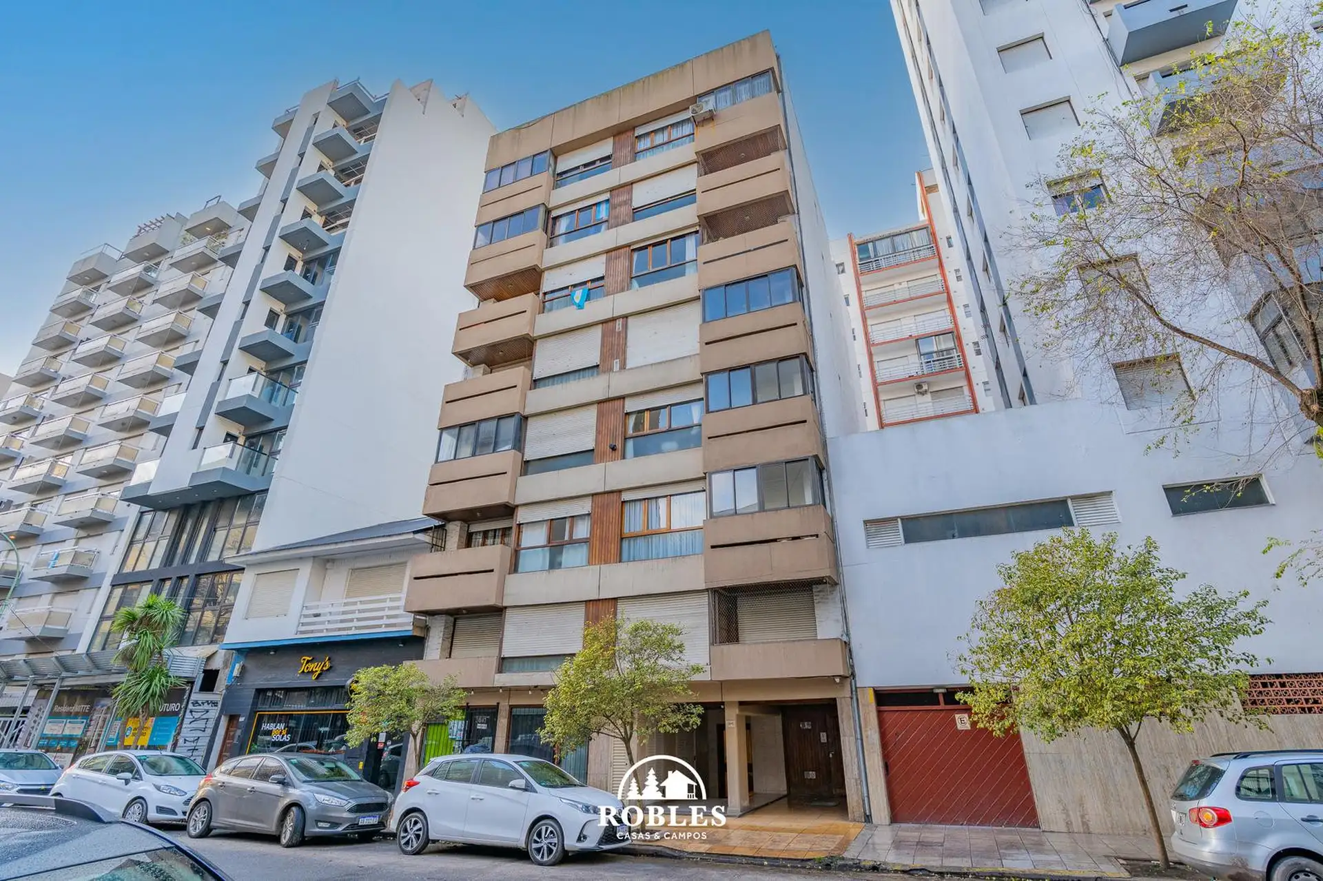 Departamento dos ambientes en el entorno de La Perla
