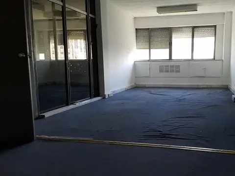 Oficina en Alquiler 40 años