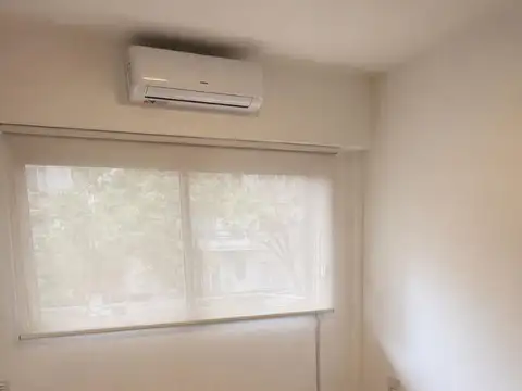 Emilio Mitre 100, Piso 5°