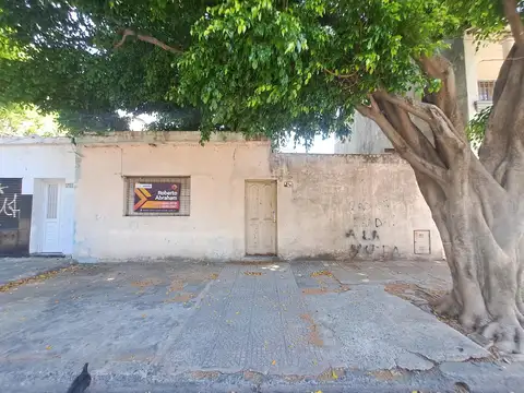 Casa 2 ambientes con 2 baños