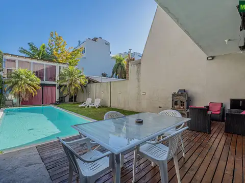 Casa 5 ambientes con 4 baños