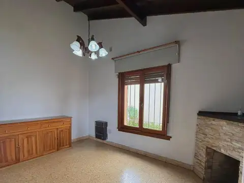 Casa en Venta en Francisco Alvarez, USD 83.000