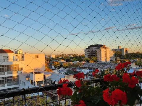 EXCELENTE  3 AMBIENTES/CONTRAFRENTE/BALCÓN/VISTA ABIERTA