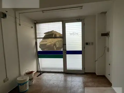 Local en Alquiler en Nuestra Señora De Lourdes, $ 820.000