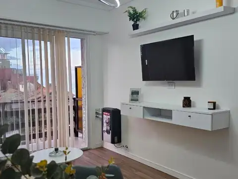 2 ambiente con balcón frente al mar