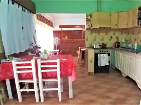 Casa 3 ambientes con 1 baño
