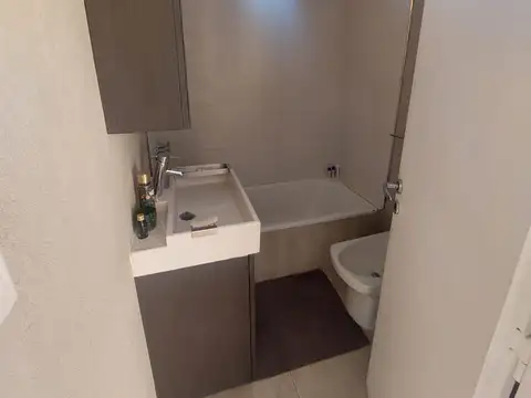 Departamento en Alquiler en Florida Mitre/Este, $ 800.000
