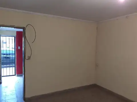 Casa en Alquiler con 1 cochera