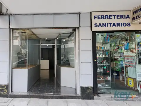 Local comercial en excelente ubicación - recoleta.