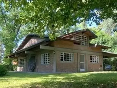 CASA  DE 4 AMBIENTES, ROBLES DEL MONARCA , LA LONJA ,PILAR!