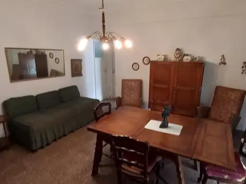 Hipolito Yrigoyen 1200 , Piso 3