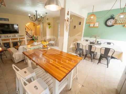 Depto Tipo Casa en Venta de 4 ambientes