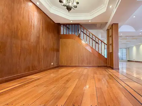 Casa 6 ambientes con 3 baños
